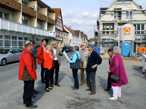 zum Vergrößern klicken