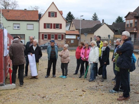 zum Vergrößern klicken