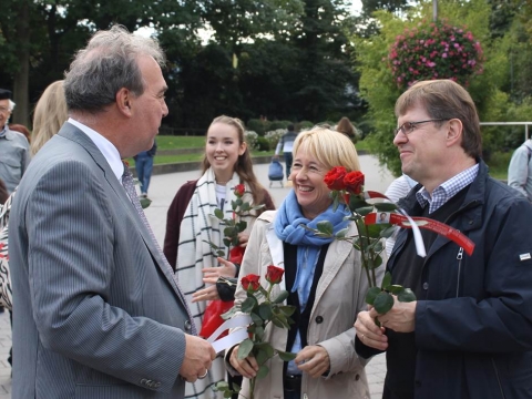 zum Vergrößern klicken