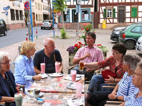 zum Vergrößern klicken