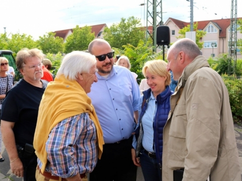 zum Vergrößern klicken