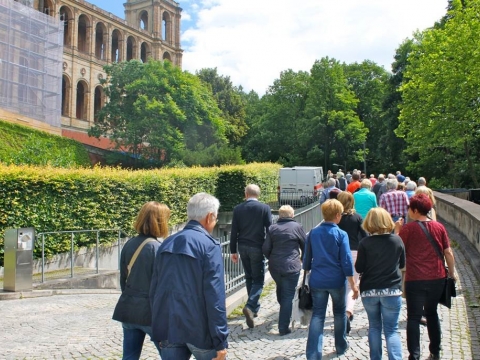 zum Vergrößern klicken