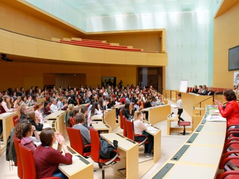 zum Vergrößern klicken